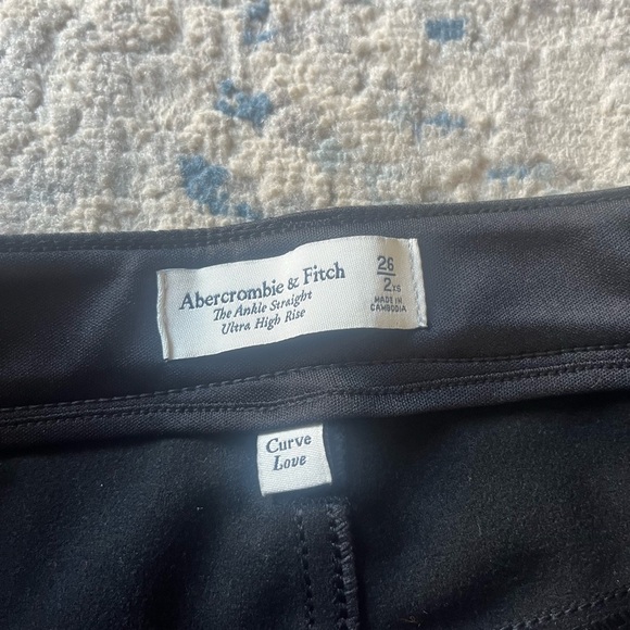 NWOT Abercrombie & fitch Curve Love Vegan Leather Ankle Straight Pant 26/2XS - Picture 4 of 5